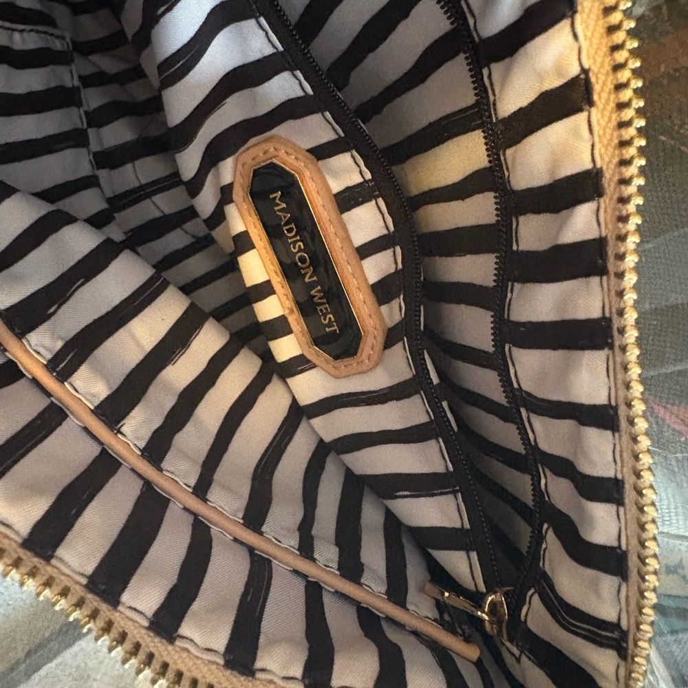 See-through Purse - Picture 5 of 8